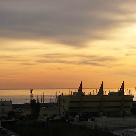 Grande, Vista Mare A 2 Passi Dalla Spiaggia Lido di Ostia Exteriér fotografie